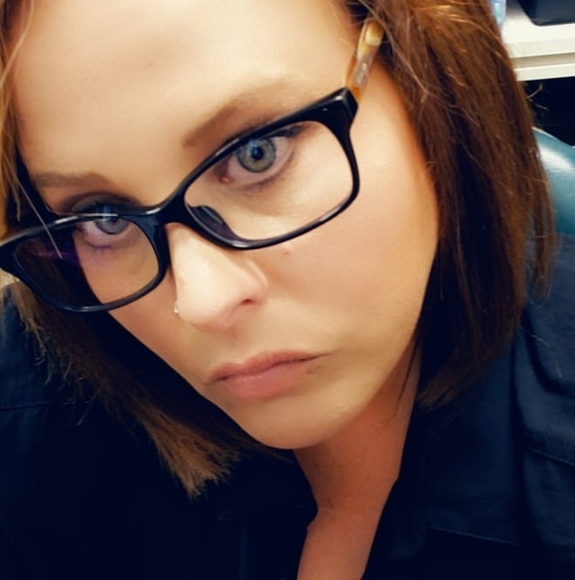 Poshmark profile picture for @pipes